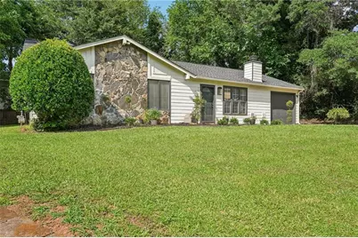 1050 Park West Court, Stone Mountain, GA 30088 - Photo 2