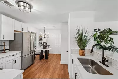1050 Park West Court, Stone Mountain, GA 30088 - Photo 6