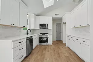 338 Hunters Run, Jefferson, GA 30549 - Photo 16