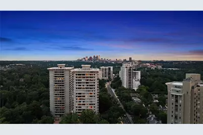 2575 Peachtree Road NE #4H, Atlanta, GA 30305 - Photo 22