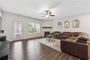 421 Stovall Pl, Woodstock, GA 30188 - Photo 4
