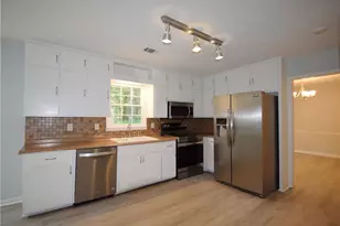 2654 Crystal Ct, Lawrenceville, GA 30044 - Photo 16