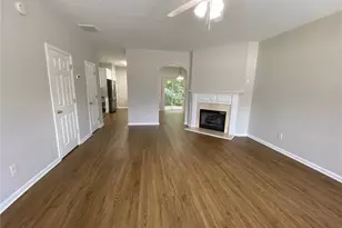 677 Kenridge Dr, Suwanee, GA 30024 - Photo 8