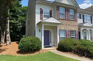 677 Kenridge Dr, Suwanee, GA 30024 - Photo 2