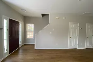 677 Kenridge Dr, Suwanee, GA 30024 - Photo 4