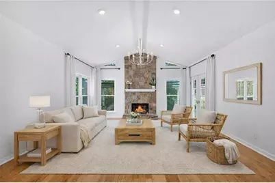 755 E Hembree Crossing, Roswell, GA 30076 - Photo 2