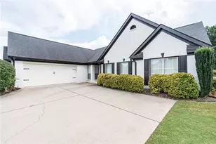 3554 Dunbar Ln, Suwanee, GA 30024 - Photo 4