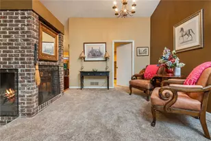 2805 Burtz Dr, Marietta, GA 30068 - Photo 18