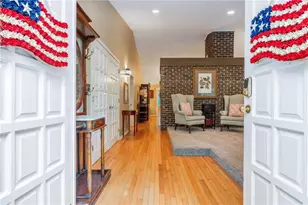 2805 Burtz Dr, Marietta, GA 30068 - Photo 12