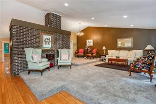 2805 Burtz Dr, Marietta, GA 30068 - Photo 6
