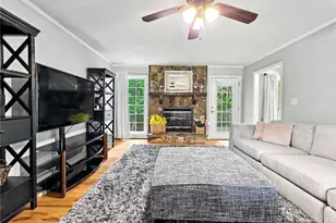 916 Little River Ln, Woodstock, GA 30189 - Photo 6