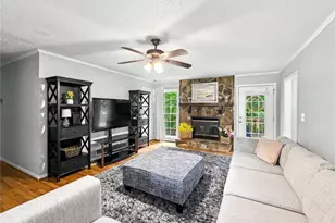 916 Little River Ln, Woodstock, GA 30189 - Photo 8