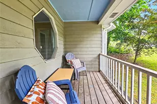 916 Little River Ln, Woodstock, GA 30189 - Photo 4