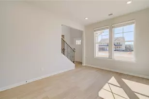 514 Bartlett Pear Ln, Loganville, GA 30052 - Photo 4