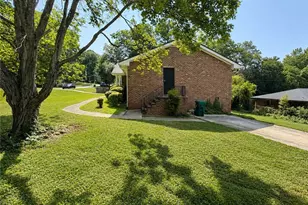 3655 Aldea Dr, Decatur, GA 30032 - Photo 2