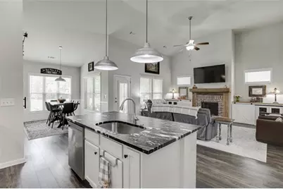 820 Lakeview Bend Circle, Jefferson, GA 30549 - Photo 18