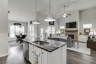 820 Lakeview Bend Cir, Jefferson, GA 30549 - Photo 18