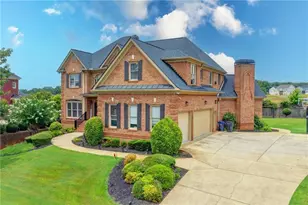 2241 Hunters Green Dr, Lawrenceville, GA 30043 - Photo 2