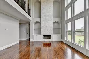 2241 Hunters Green Dr, Lawrenceville, GA 30043 - Photo 12