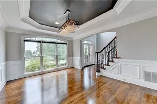 2241 Hunters Green Dr, Lawrenceville, GA 30043 - Photo 8