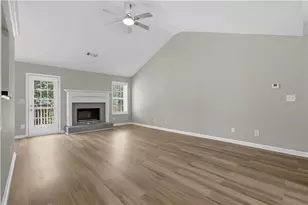 2323 Crimson Creek Ln, Snellville, GA 30078 - Photo 6