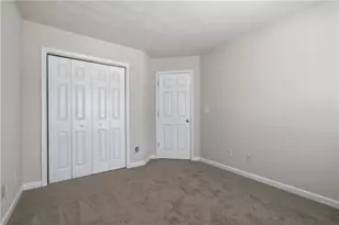 2323 Crimson Creek Ln, Snellville, GA 30078 - Photo 20