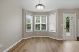2323 Crimson Creek Ln, Snellville, GA 30078 - Photo 10