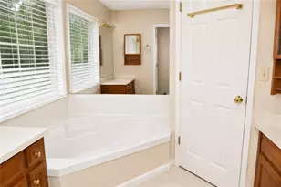 4170 Gables Pl, Buford, GA 30519 - Photo 12