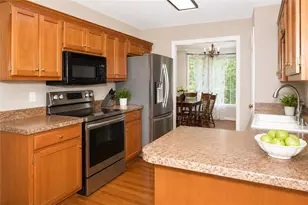 4170 Gables Pl, Buford, GA 30519 - Photo 4