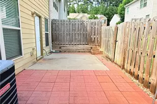 1033 Haley Woods Ln, Lawrenceville, GA 30043 - Photo 28