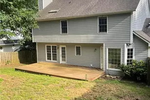 1469 Oak Springs Dr, Marietta, GA 30066 - Photo 2