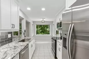21 Brittany Way NE, Atlanta, GA 30324 - Photo 10