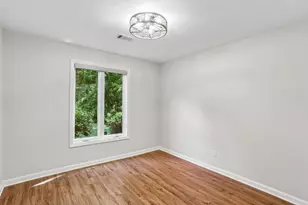 21 Brittany Way NE, Atlanta, GA 30324 - Photo 16