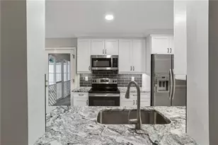21 Brittany Way NE, Atlanta, GA 30324 - Photo 14