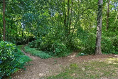 21 Brittany Way NE, Atlanta, GA 30324 - Photo 28