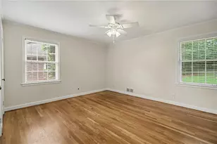 4725 Kitty Hawk Pl, Atlanta, GA 30342 - Photo 18