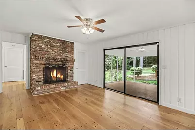 4725 Kitty Hawk Place, Atlanta, GA 30342 - Photo 14