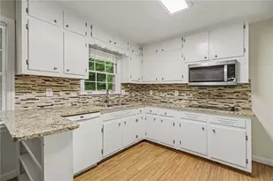 4725 Kitty Hawk Pl, Atlanta, GA 30342 - Photo 10