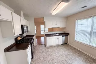 5137 Overlook View Ct, Duluth, GA 30096 - Photo 6