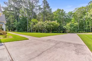 145 Emerald Hills Ln, Newnan, GA 30263 - Photo 4