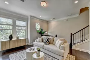 1815 Hislop Ln, Atlanta, GA 30345 - Photo 4