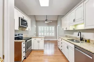 4857 Netherlands Pl, Flowery Branch, GA 30542 - Photo 8