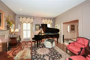 1640 Lazy River Ln, Sandy Springs, GA 30350 - Photo 12