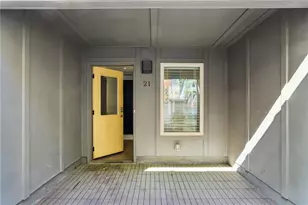 21 Skyline Way NE, Atlanta, GA 30307 - Photo 4