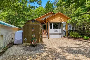 104 Cindy Pkwy, Cleveland, GA 30528 - Photo 2