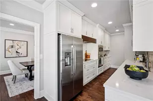 2575 Peachtree Rd NE, Atlanta, GA 30305 - Photo 10