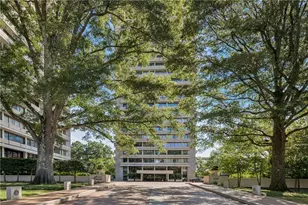 2575 Peachtree Rd NE, Atlanta, GA 30305 - Photo 2