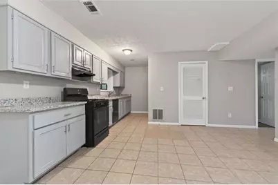 2595 Fieldstone View Lane, Conyers, GA 30013 - Photo 4