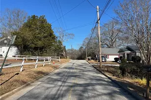 14 Hamilton Bohannon Dr, Newnan, GA 30263 - Photo 4