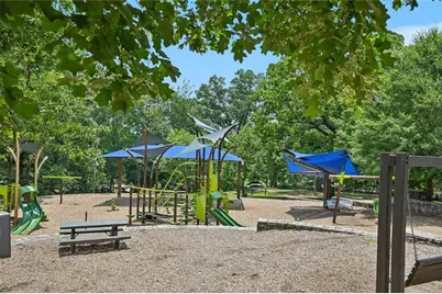 4036 Hazel Nut Lake NE, Atlanta, GA 30342 - Photo 28
